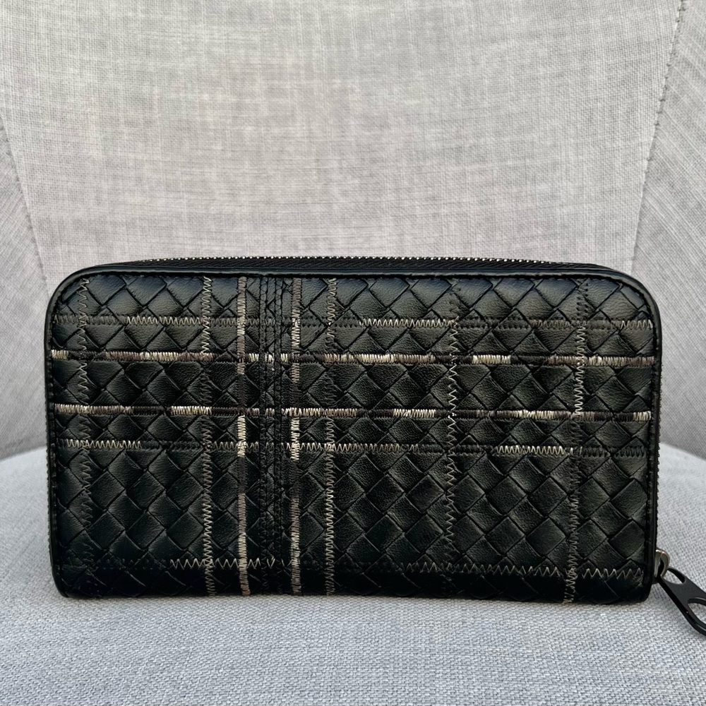 RARE BOTTEGA VENETA Anthracite Black Weave Intrecciato Zip Around Long Wallet - Picture 2 of 10
